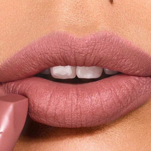 Charlotte Tilbury Matte Revolution - Picture 4 of 4